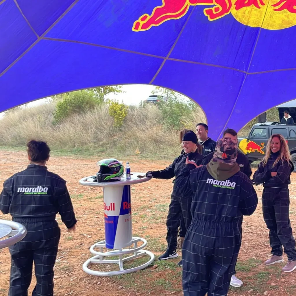 Evento de marca con pilotos y carpa