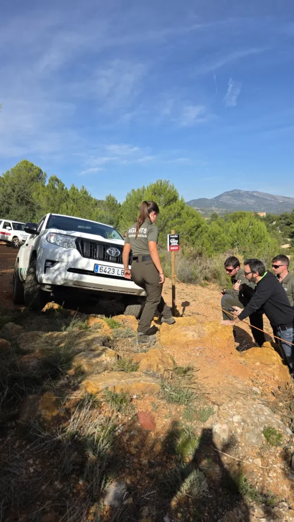 Todoterreno superando un paso de la zona 4×4