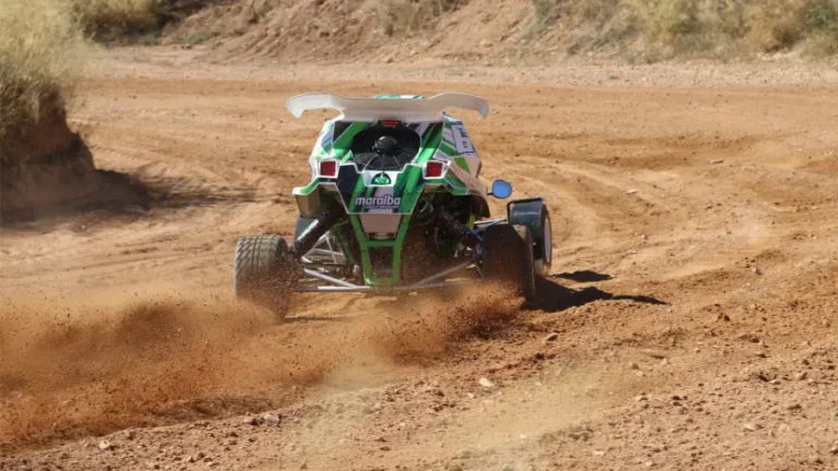 Yacar Cross GROUP +6 Experience